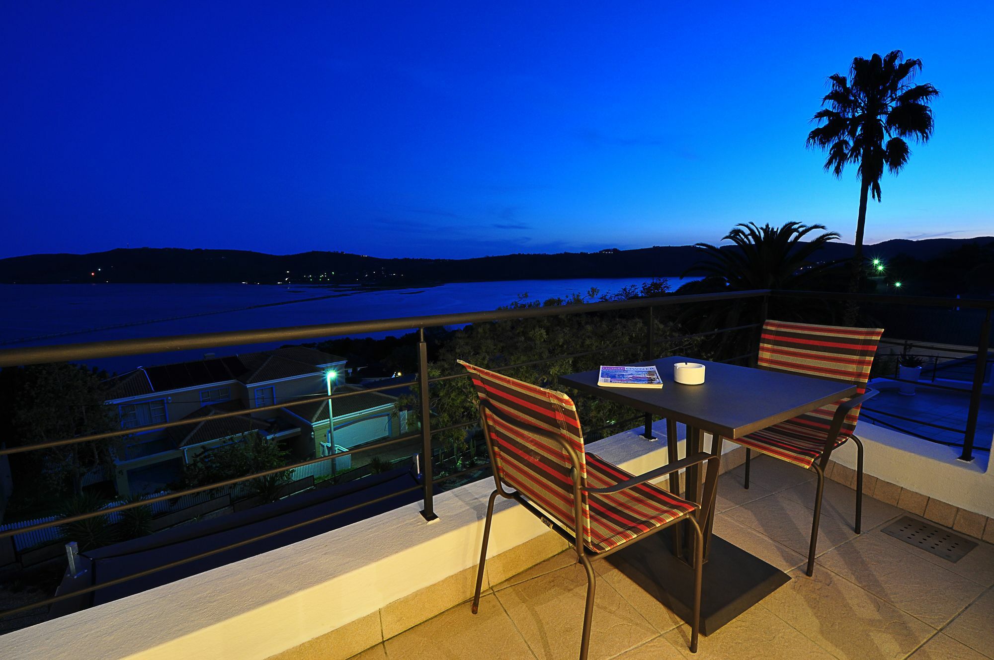 Villa Afrikana Guest Suites By Knysna Paradise Collection Экстерьер фото